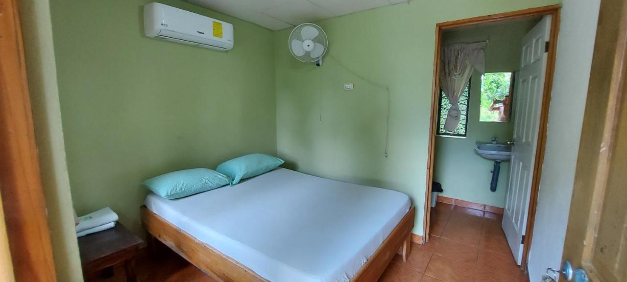 Hostal Y Cabinas Anita-And Rafting Tour! Siqurres Da Alegria Exterior photo